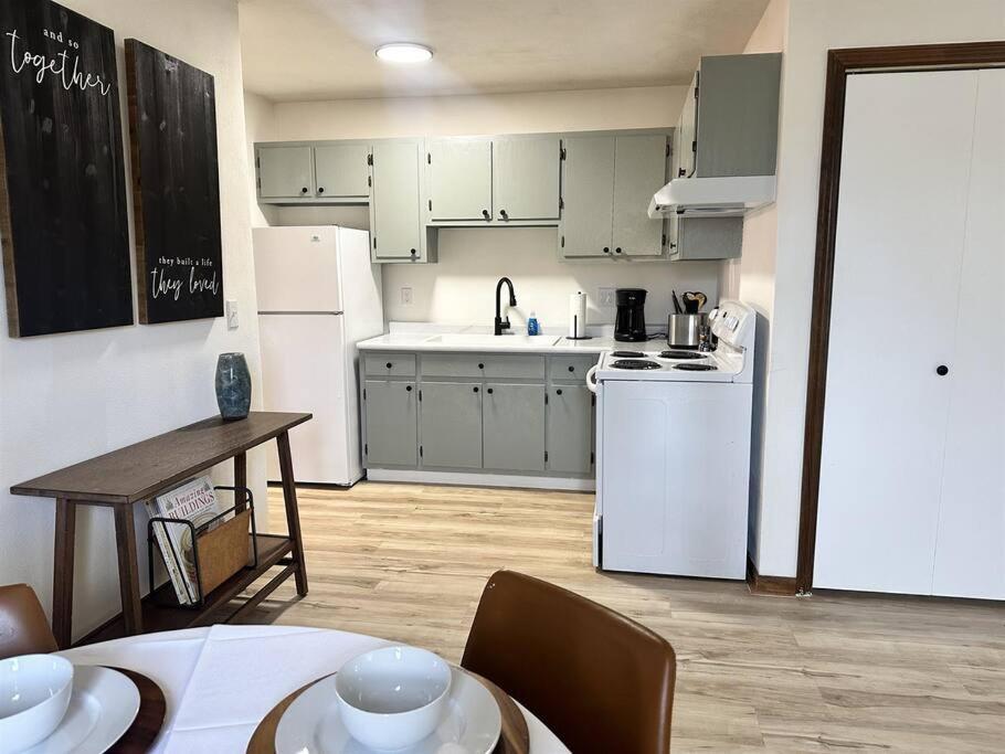 Capital Suite On 6Th Street - King Bed / Downtown! Springfield Eksteriør billede